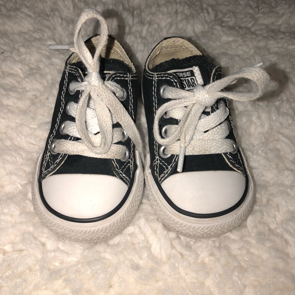 ⭐️ Converse toddler shoes